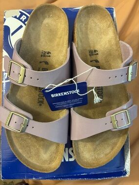 Birkenstock Arizona Sandals in Dusty Pink
